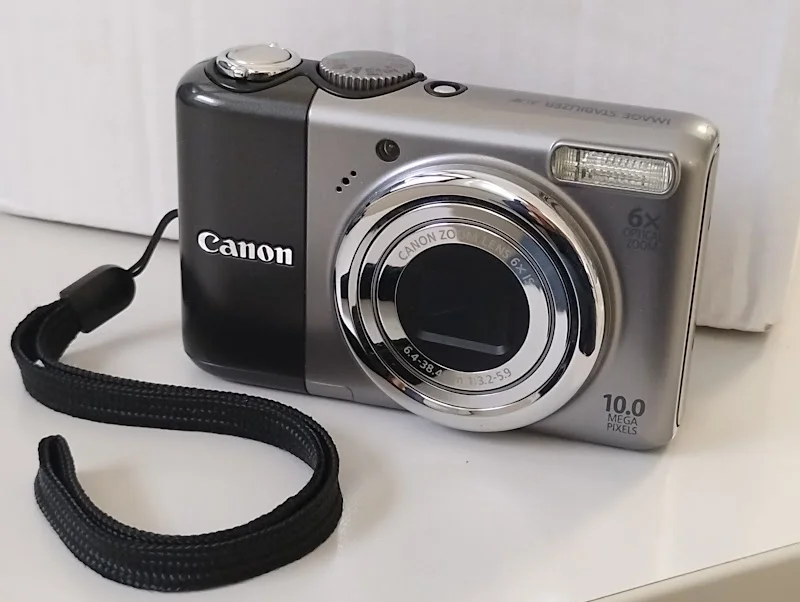 Fotocamera digitale Canon PowerShot A2000 IS